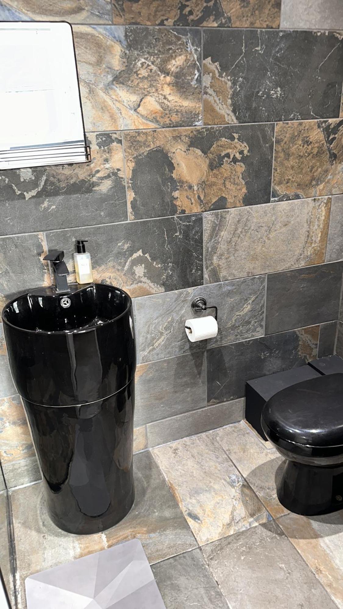 Modern Harrogate House Sleeps 10, Cinema Room & Hot Tub Εξωτερικό φωτογραφία