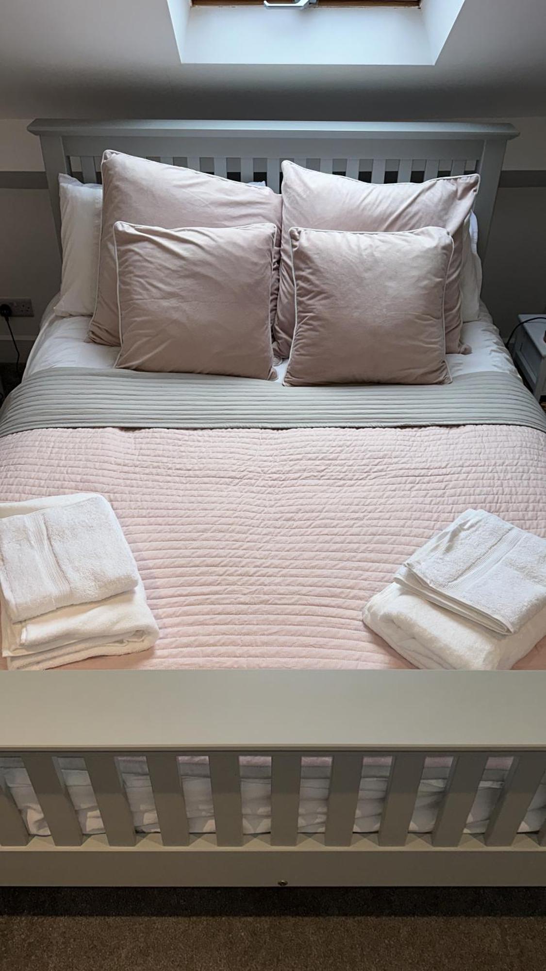 Modern Harrogate House Sleeps 10, Cinema Room & Hot Tub Εξωτερικό φωτογραφία